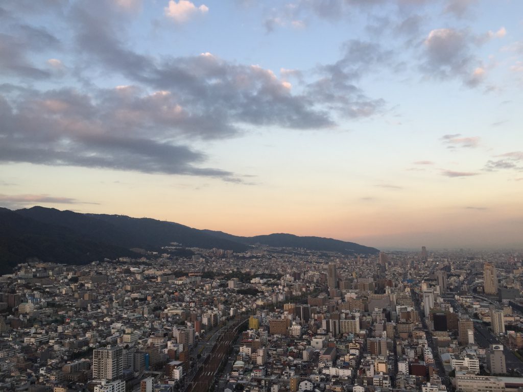 タワーマンション最上階の景色